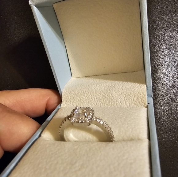 Jewelry - Ladies CZ sterling ring